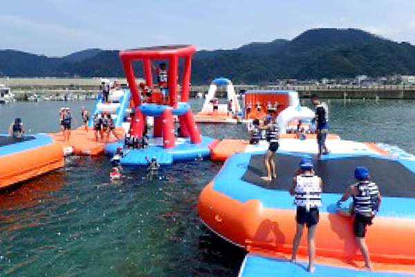 海上アスレチックラグーン